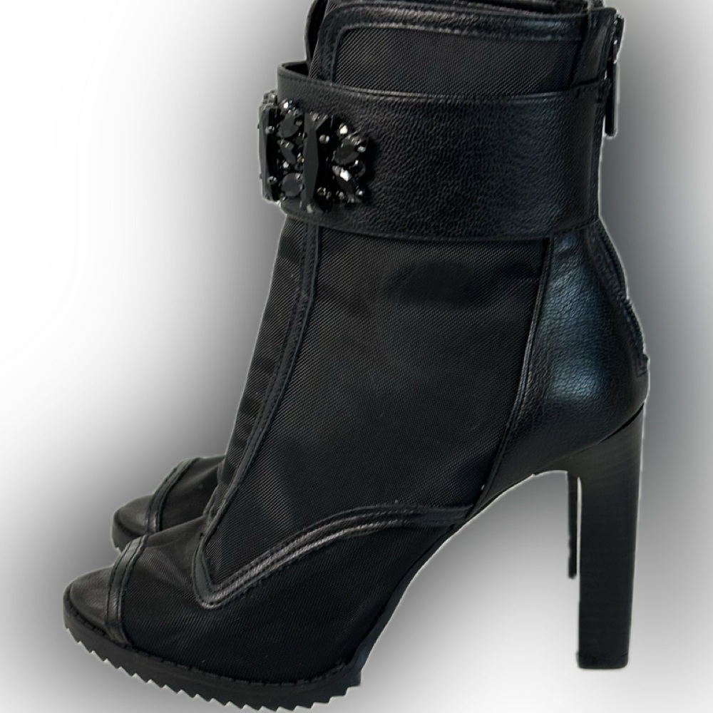 Karl Lagerfeld Paris Women's Blayze Peep Toe Boot Ankle 6.5 Black